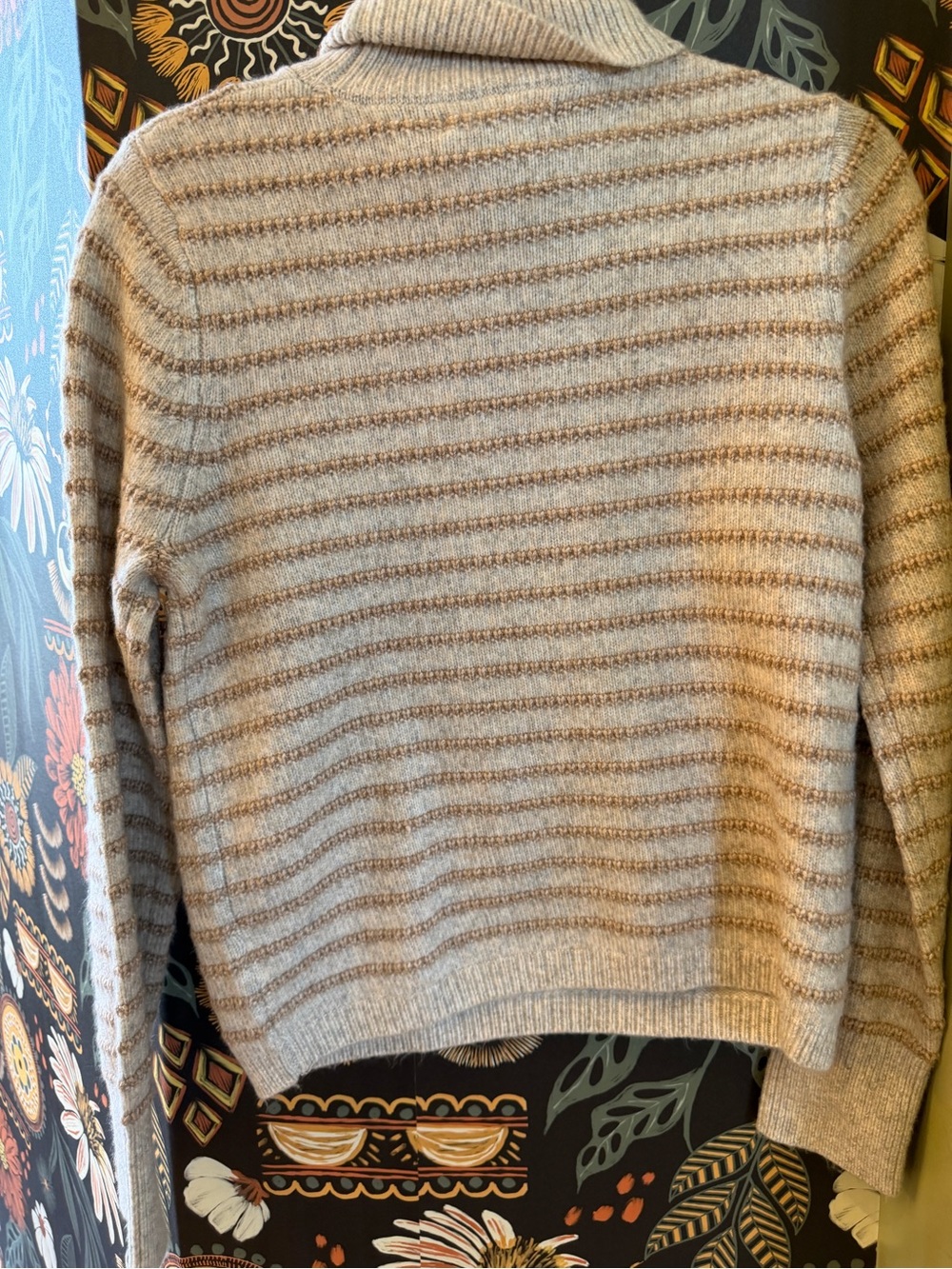 Tahari Cream & Light Brown Ribbed Knit Cardigan